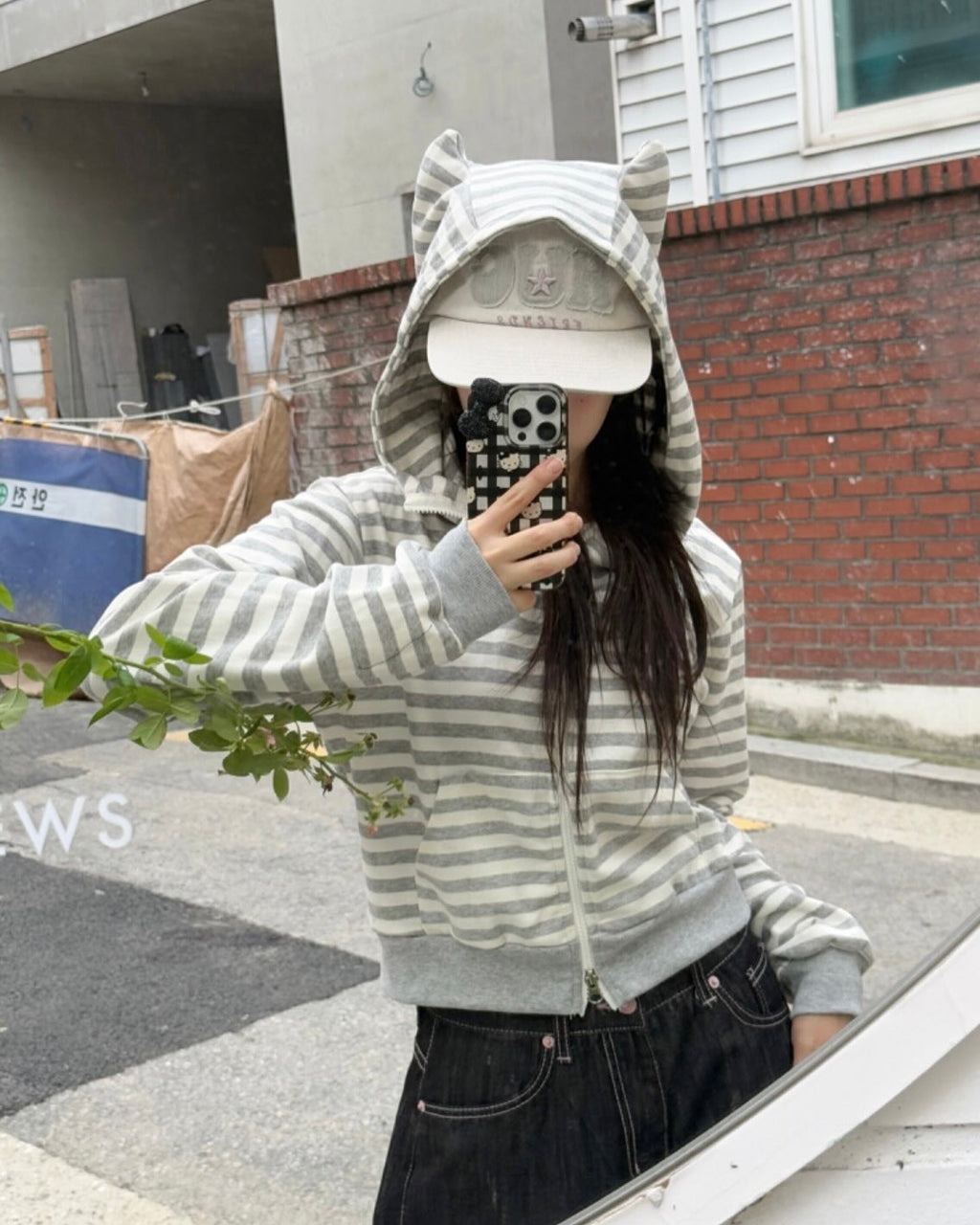 KR 貓耳造型間條外套